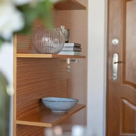Apartment Beautiful Aleje Marcinkowskiego With Balcony By Renters Poznan
