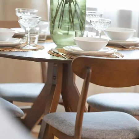 Apartment Beautiful Aleje Marcinkowskiego With Balcony By Renters