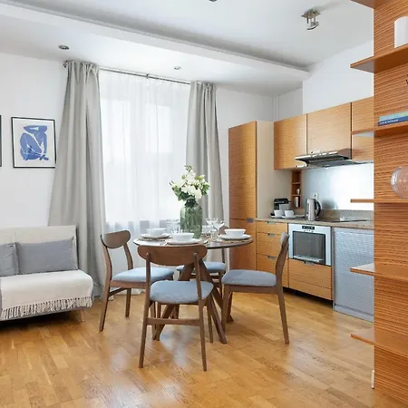 Apartment Beautiful Aleje Marcinkowskiego With Balcony By Renters