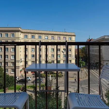 Beautiful Aleje Marcinkowskiego With Balcony By Renters Poznan