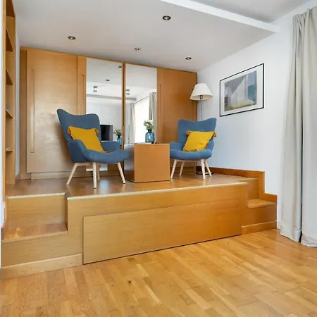 Beautiful Aleje Marcinkowskiego With Balcony By Renters * Poznan