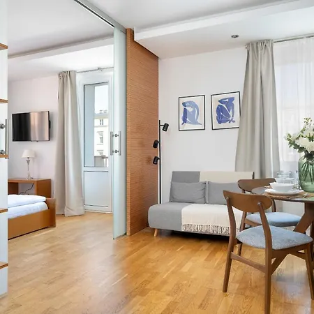 Apartment Beautiful Aleje Marcinkowskiego With Balcony By Renters *